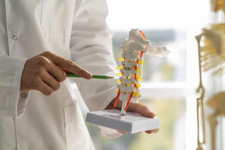 A Unimed é obrigada a custear cirurgia de coluna?
