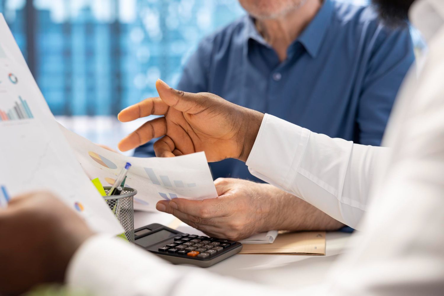 Ação Monitória contra Empresa Inadimplente: Como Funciona e Quando Usar